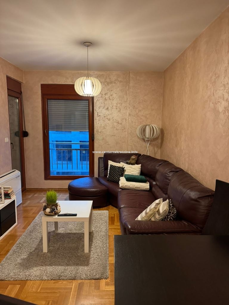 Prodaja, jednosoban stan 40m2, Pobrežje,Podgorica 